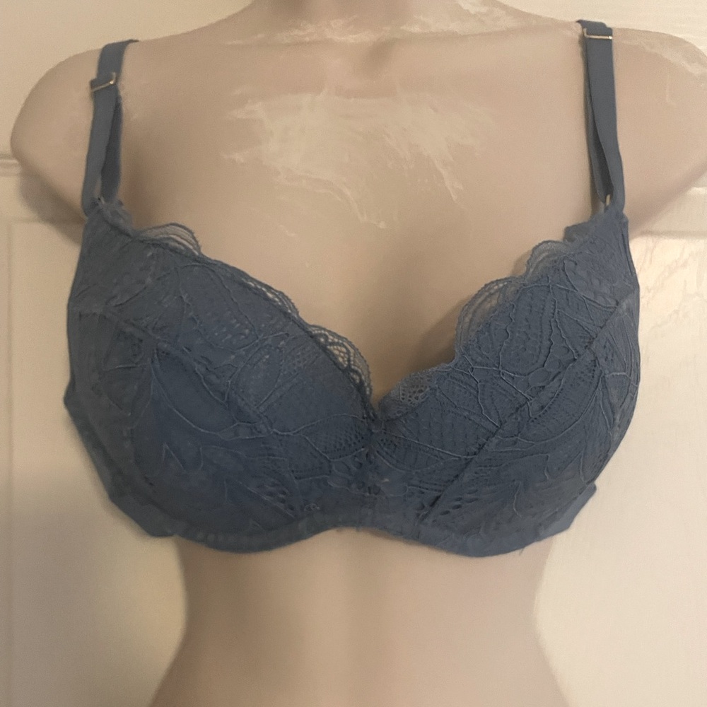 Lively Wireless Bra 36B‎